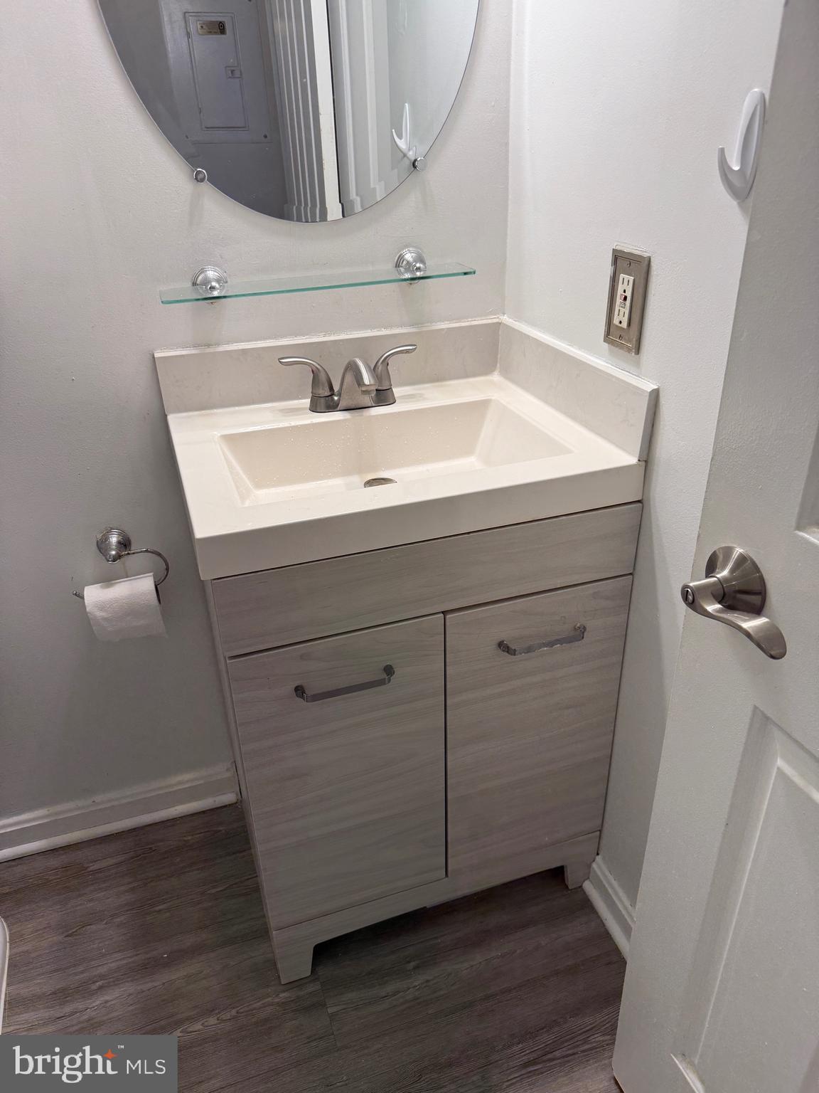 PONDS AT CENTREVILLE - Residential Lease