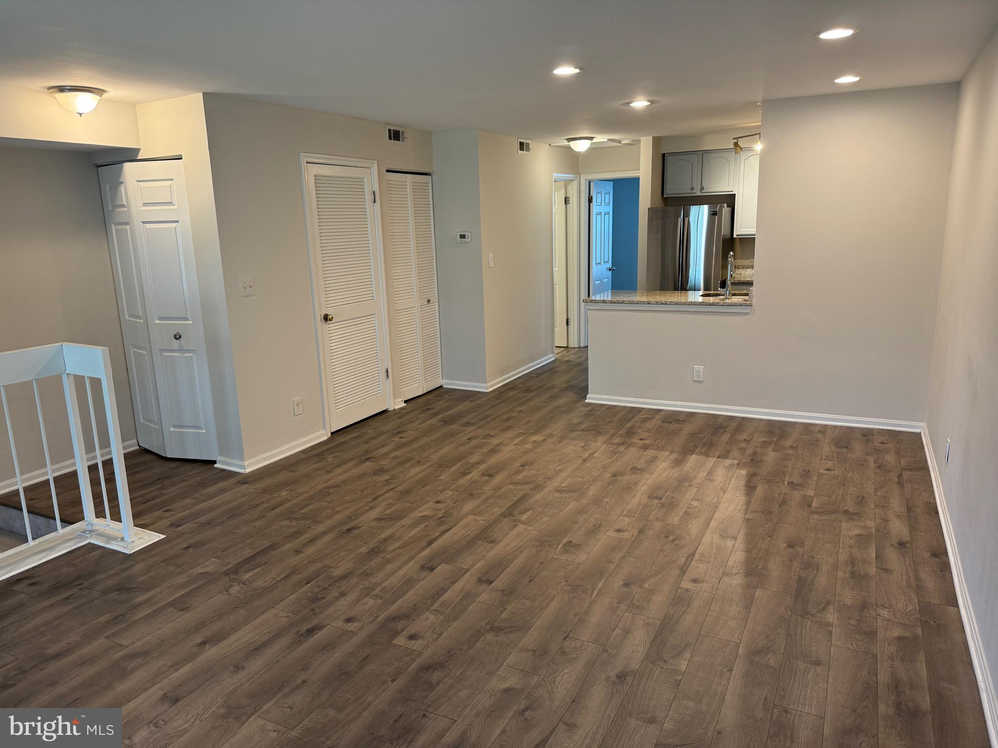 PONDS AT CENTREVILLE - Residential Lease