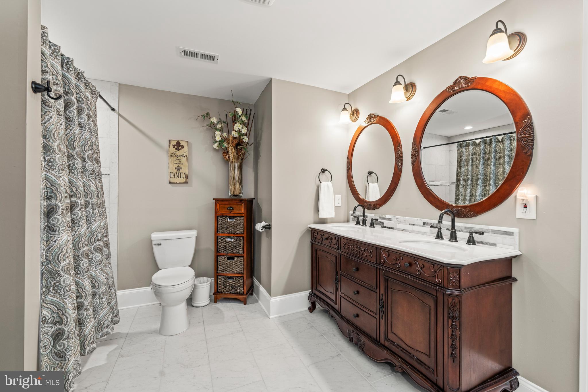 MEDFORD - Residential