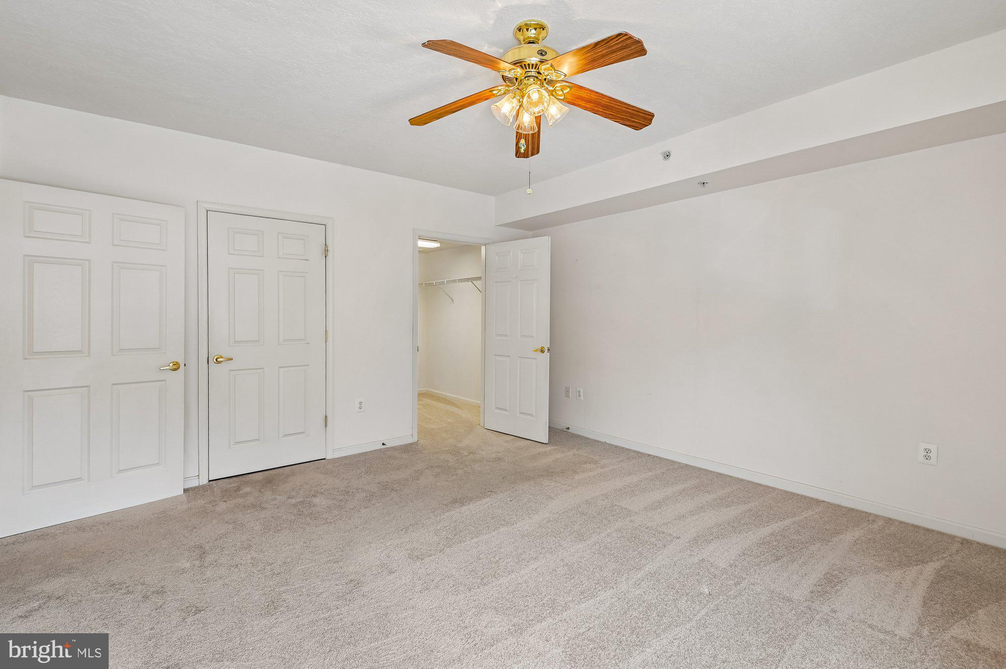 MCKINSEY PARK - Residential