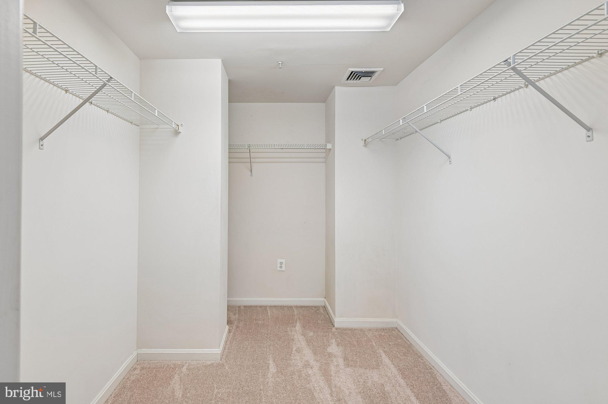 MCKINSEY PARK - Residential