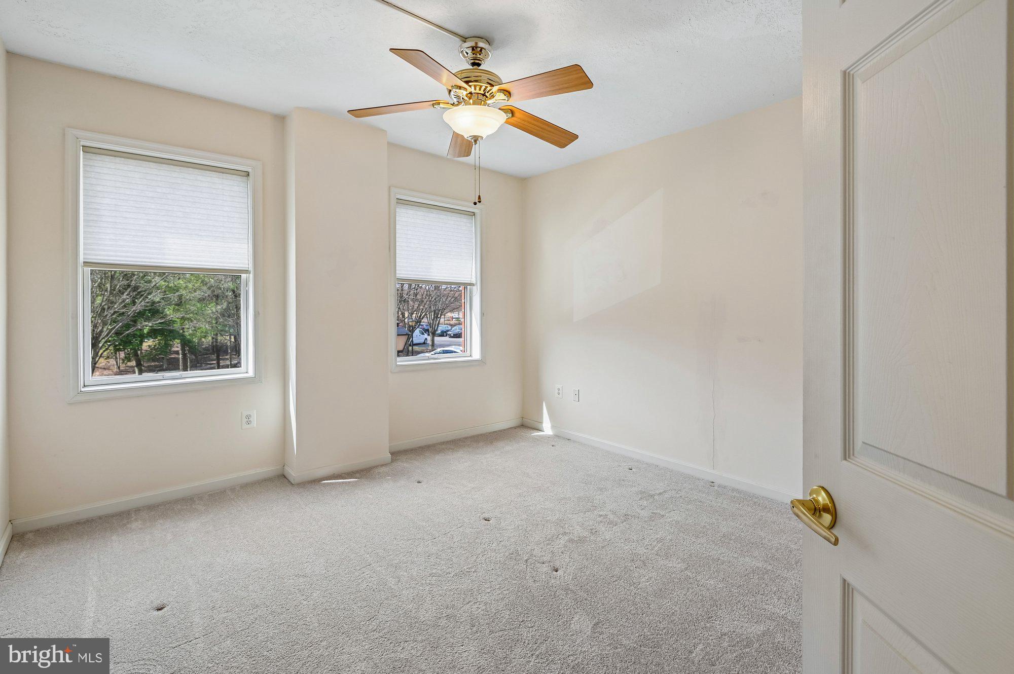 MCKINSEY PARK - Residential