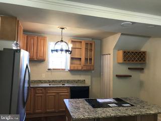 DOLFIELD - Residential Lease