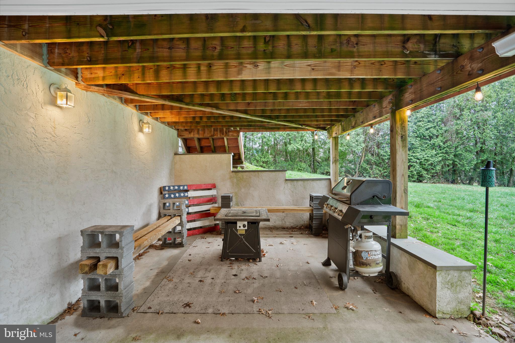 PLEASANT MDWS - Residential