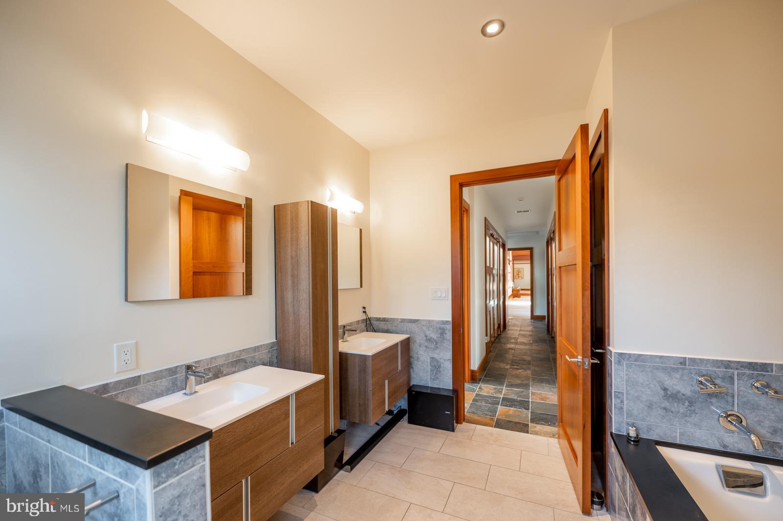 QUAIL RIDGE - Residential