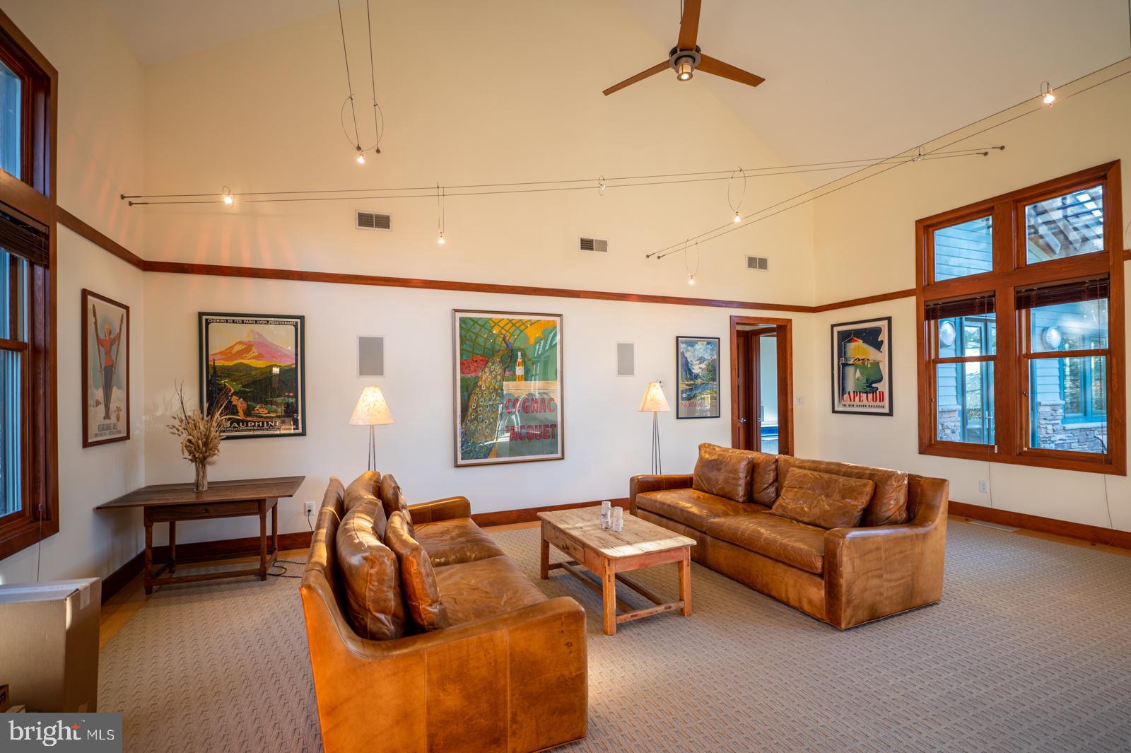 QUAIL RIDGE - Residential