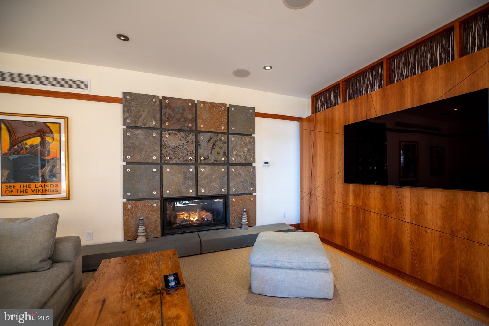 QUAIL RIDGE - Residential