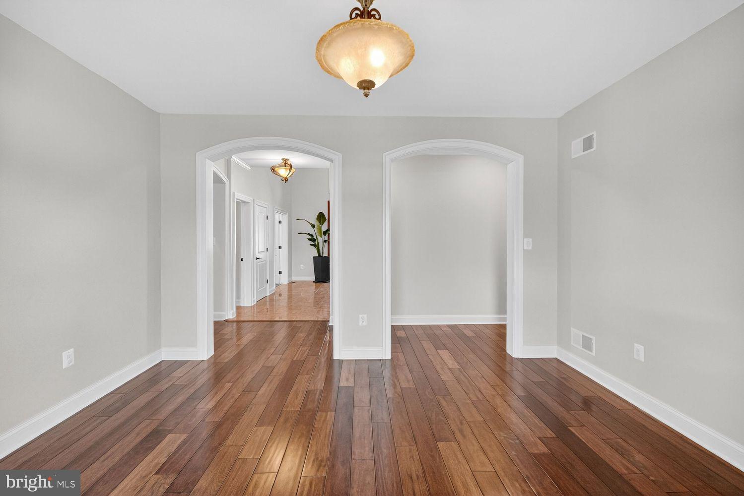 EDINBURGH FOREST - Residential