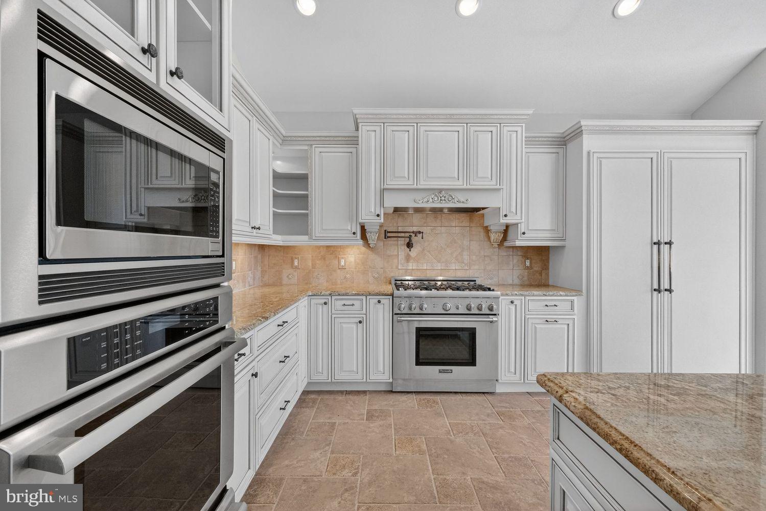 EDINBURGH FOREST - Residential