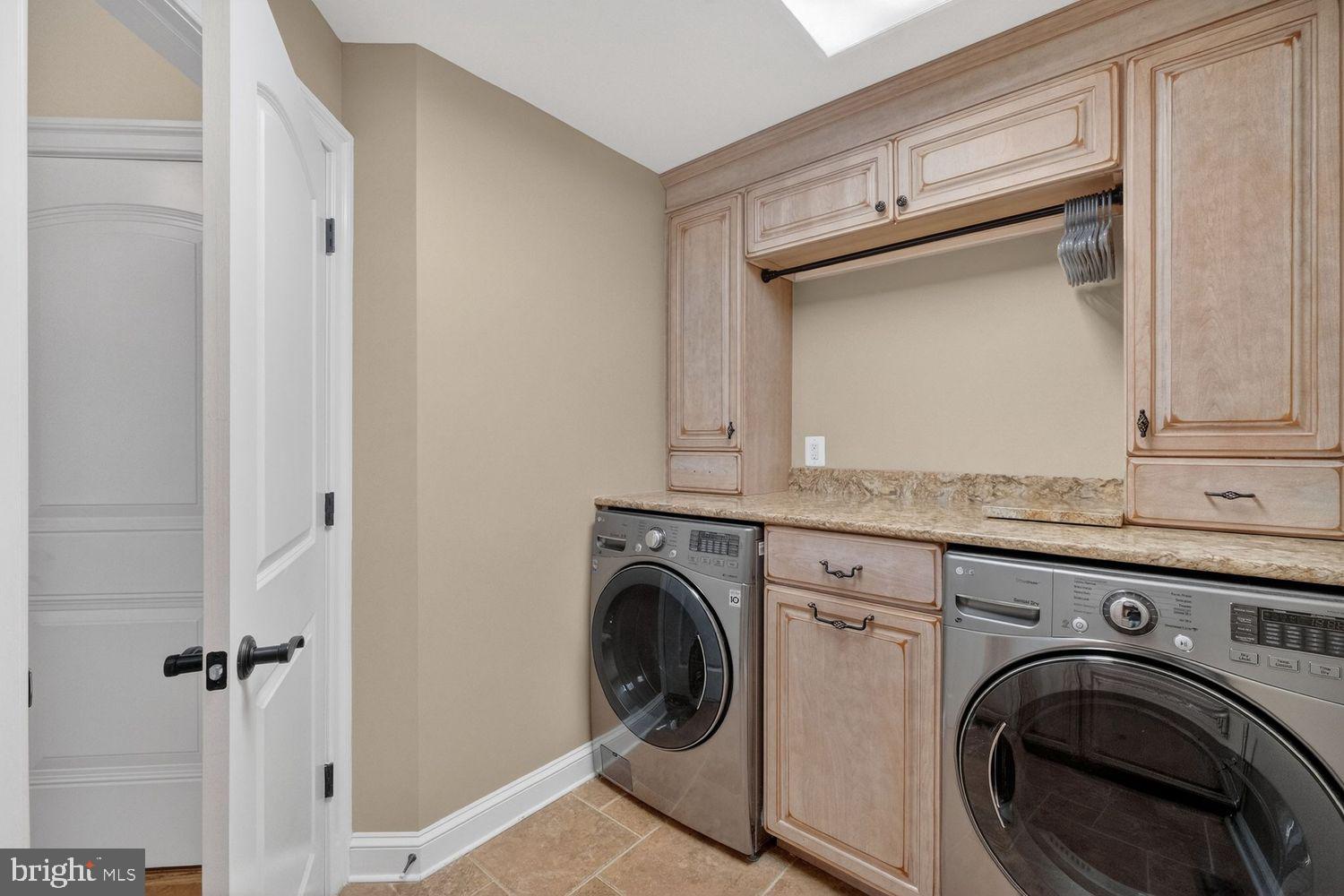 EDINBURGH FOREST - Residential