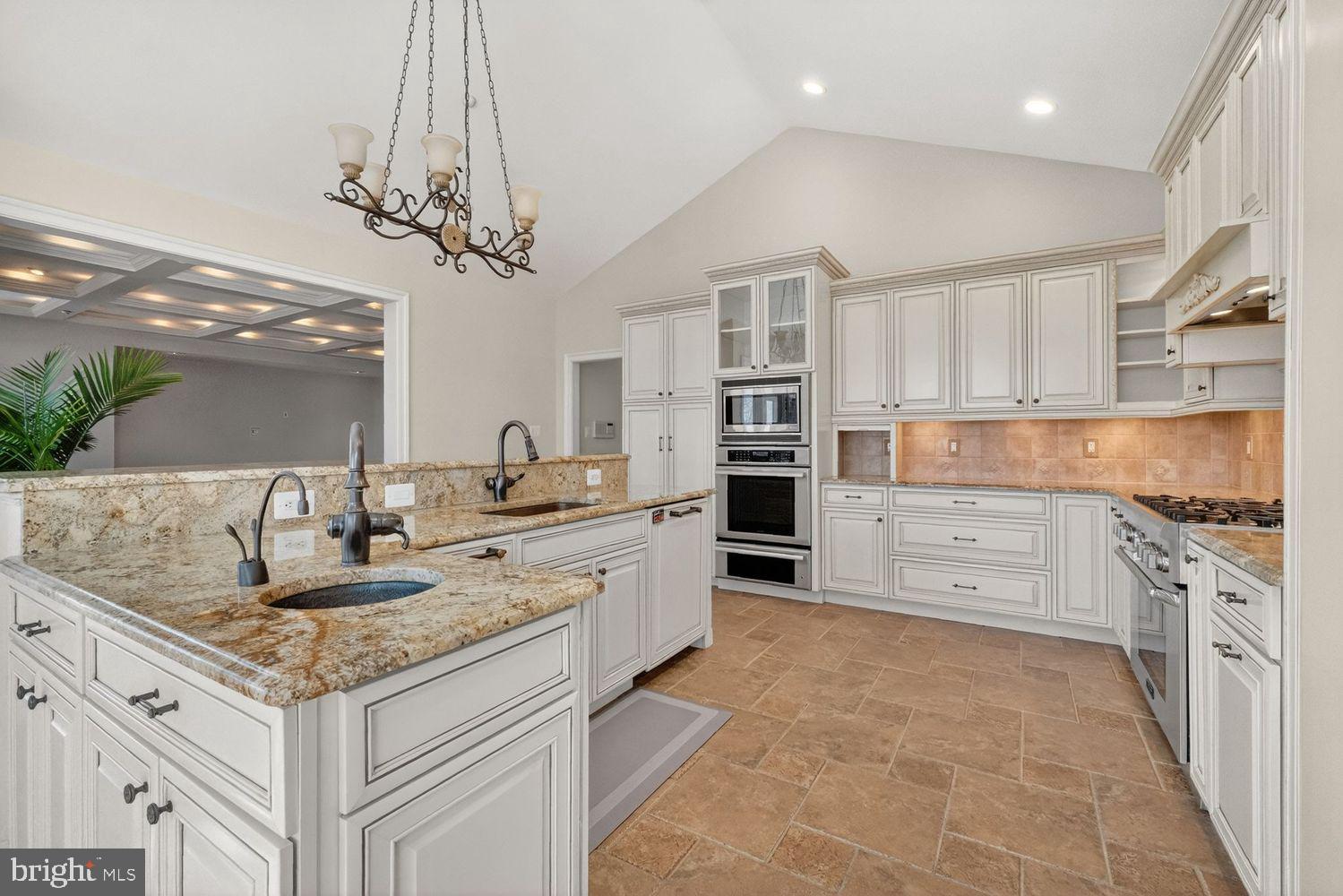 EDINBURGH FOREST - Residential