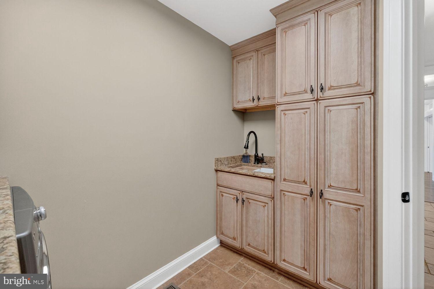 EDINBURGH FOREST - Residential