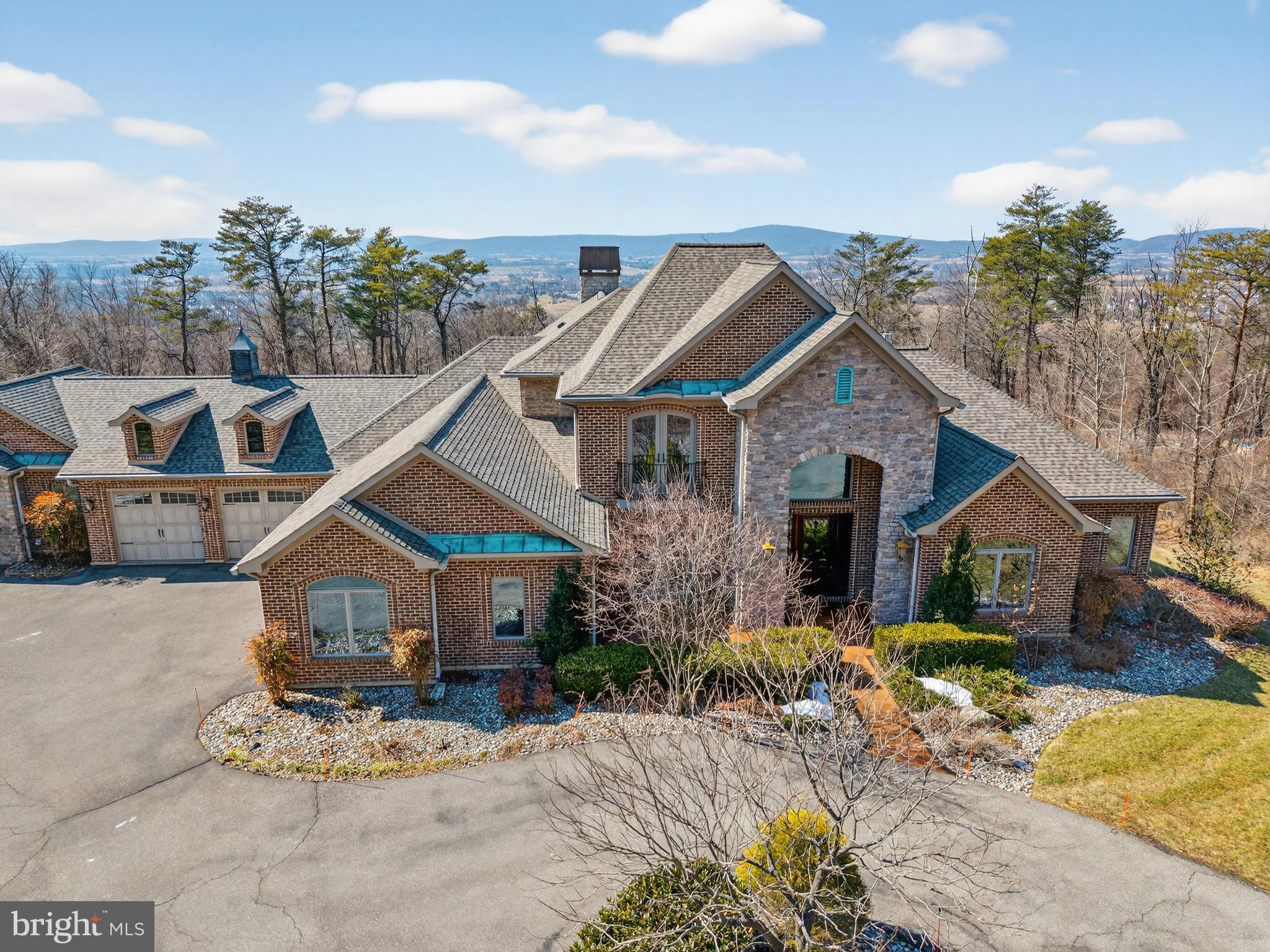 EDINBURGH FOREST - Residential