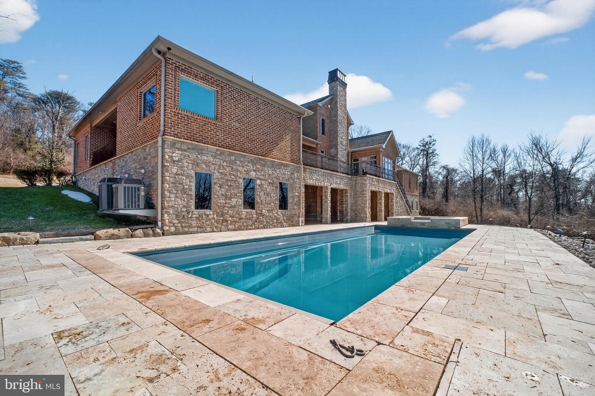 EDINBURGH FOREST - Residential