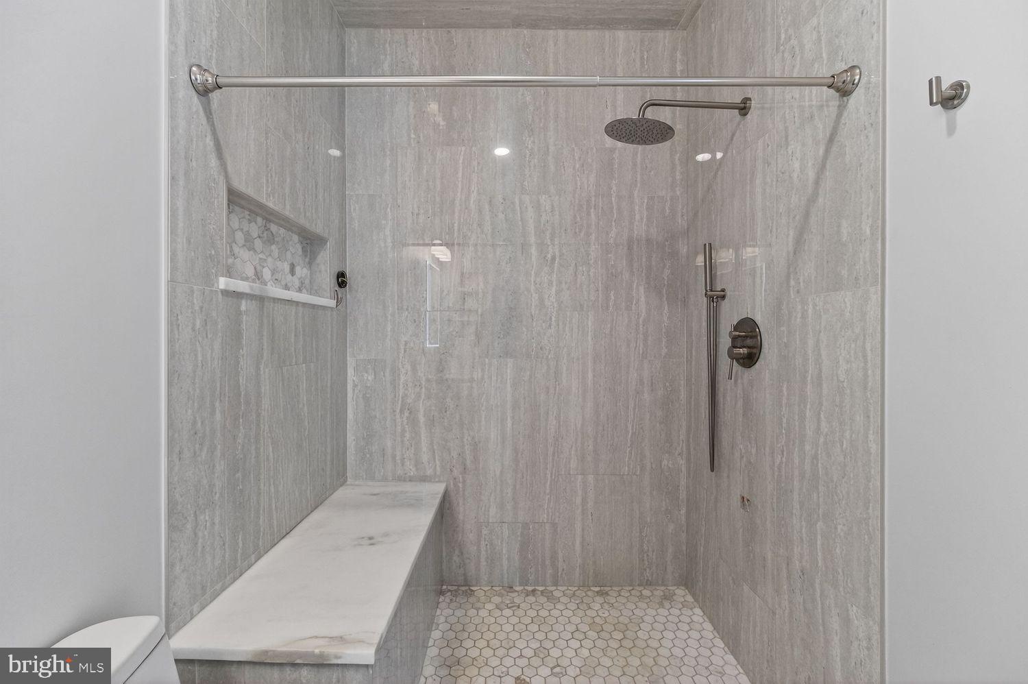 EDINBURGH FOREST - Residential