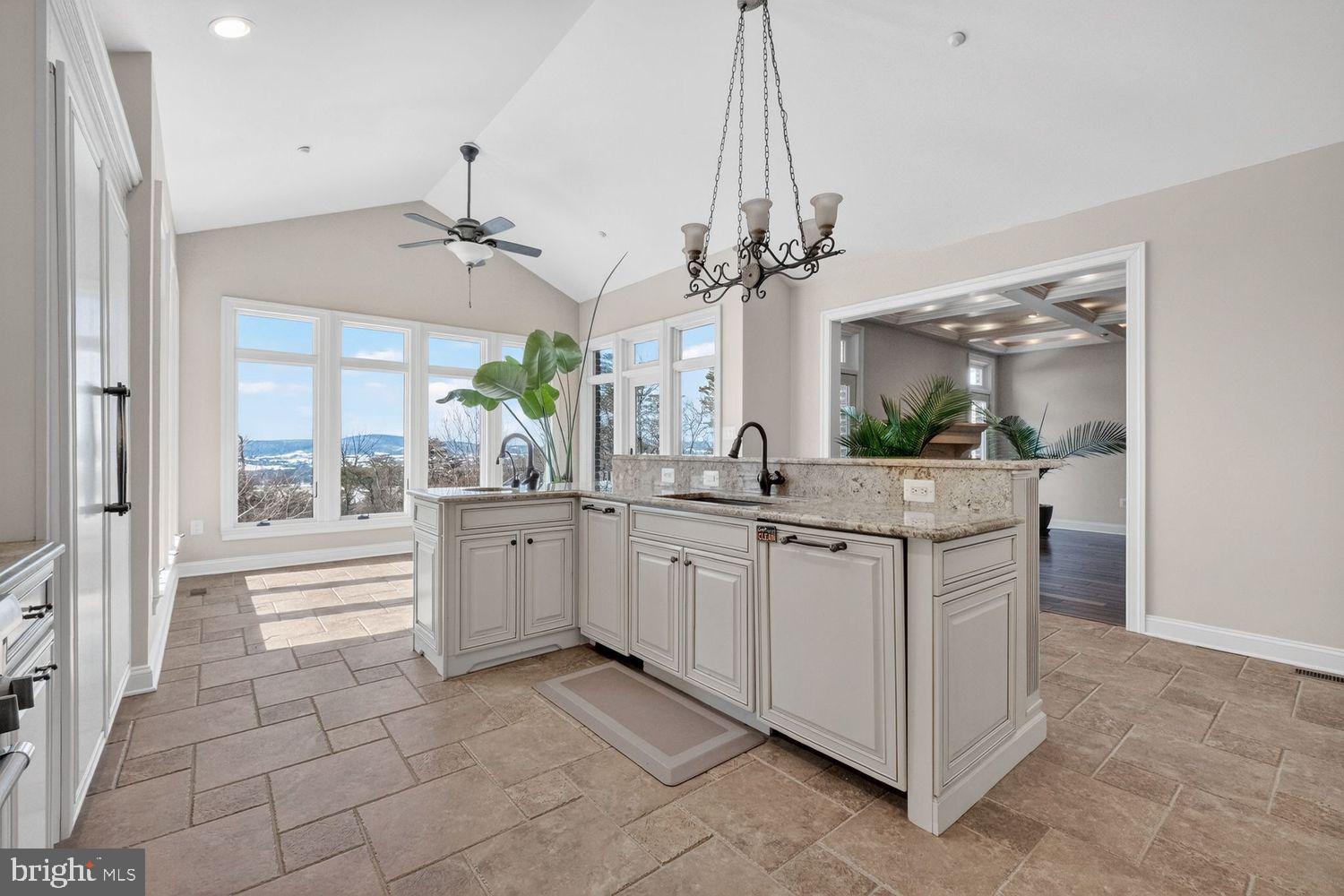 EDINBURGH FOREST - Residential