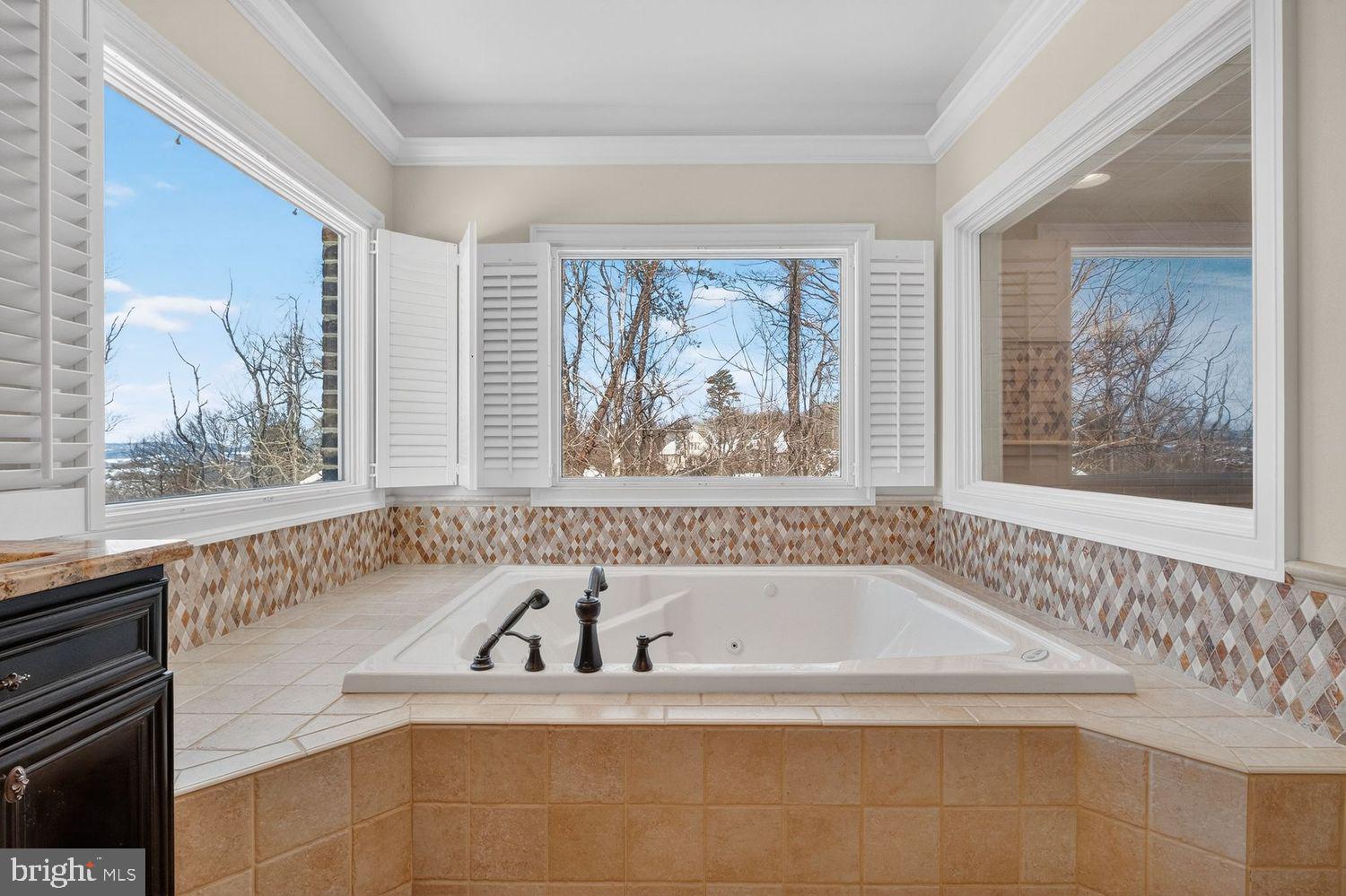 EDINBURGH FOREST - Residential