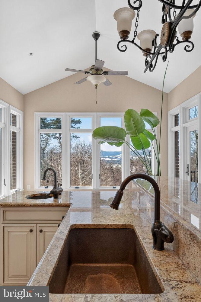 EDINBURGH FOREST - Residential