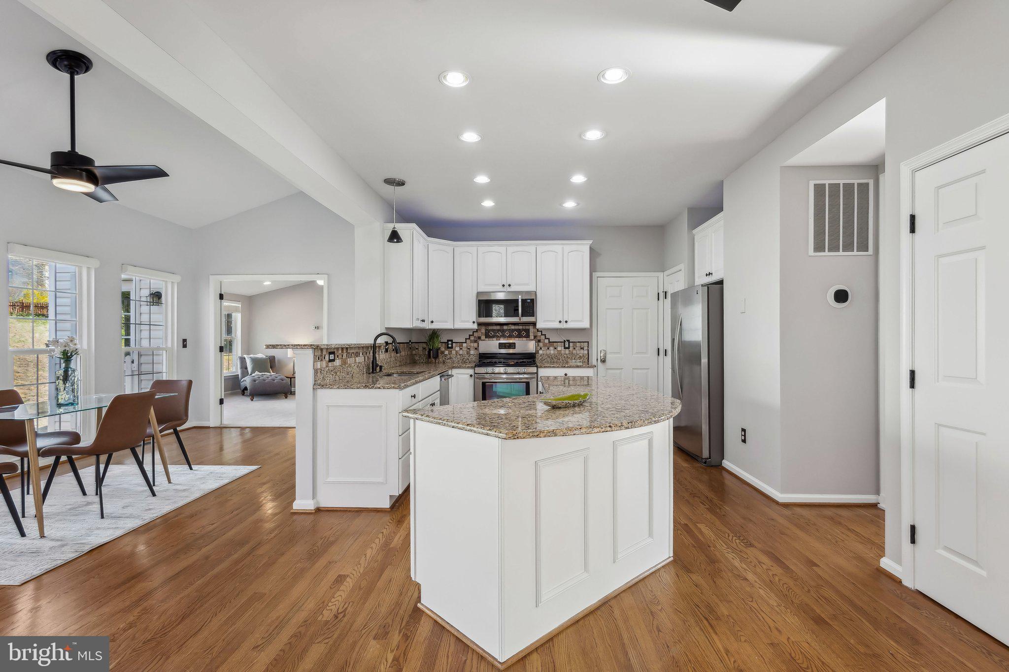 STAFFORD LAKES VILLAGE - Residential