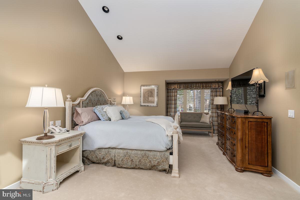 BURNING TREE MANOR - Residential