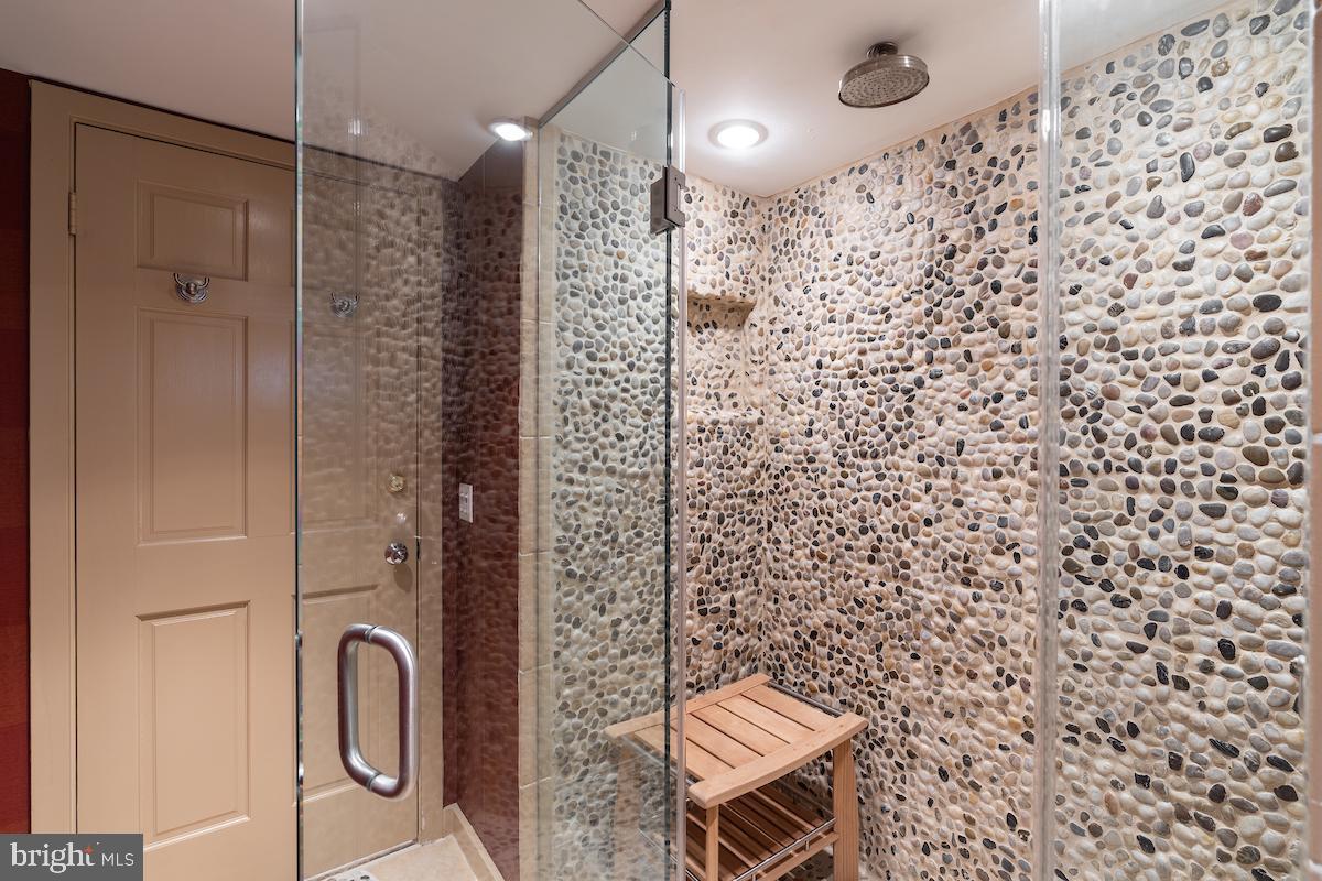 BURNING TREE MANOR - Residential