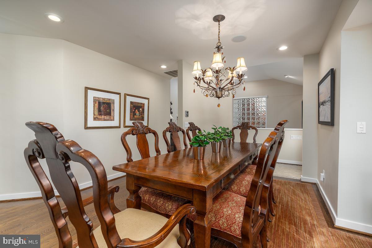 BURNING TREE MANOR - Residential