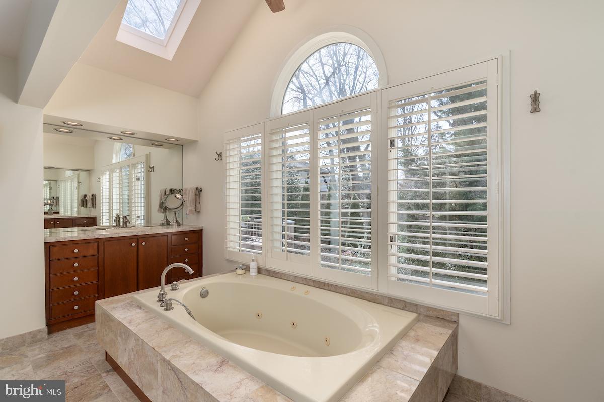 BURNING TREE MANOR - Residential