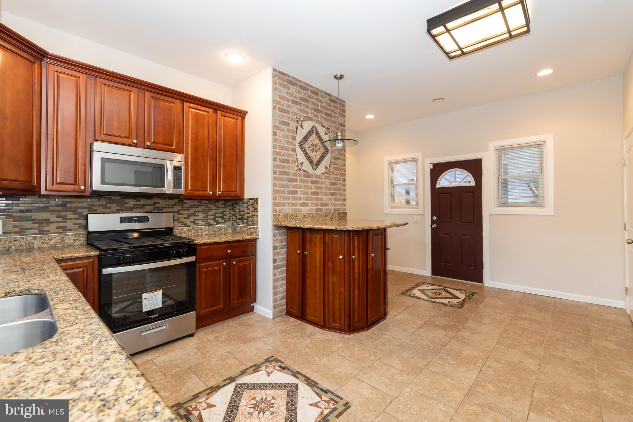 GERMANTOWN (EAST) - Residential