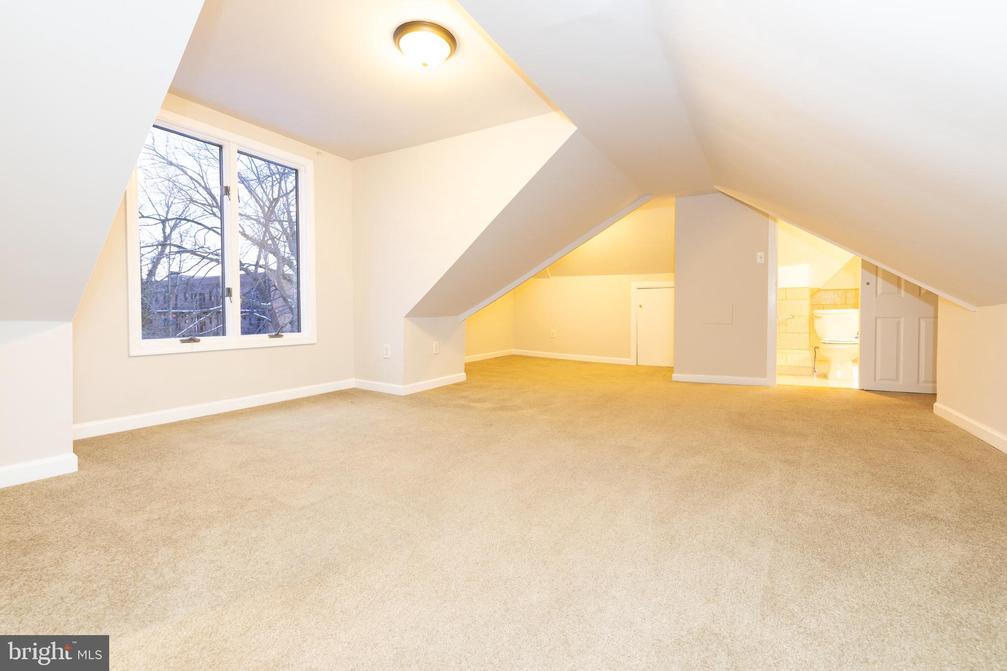 GERMANTOWN (EAST) - Residential