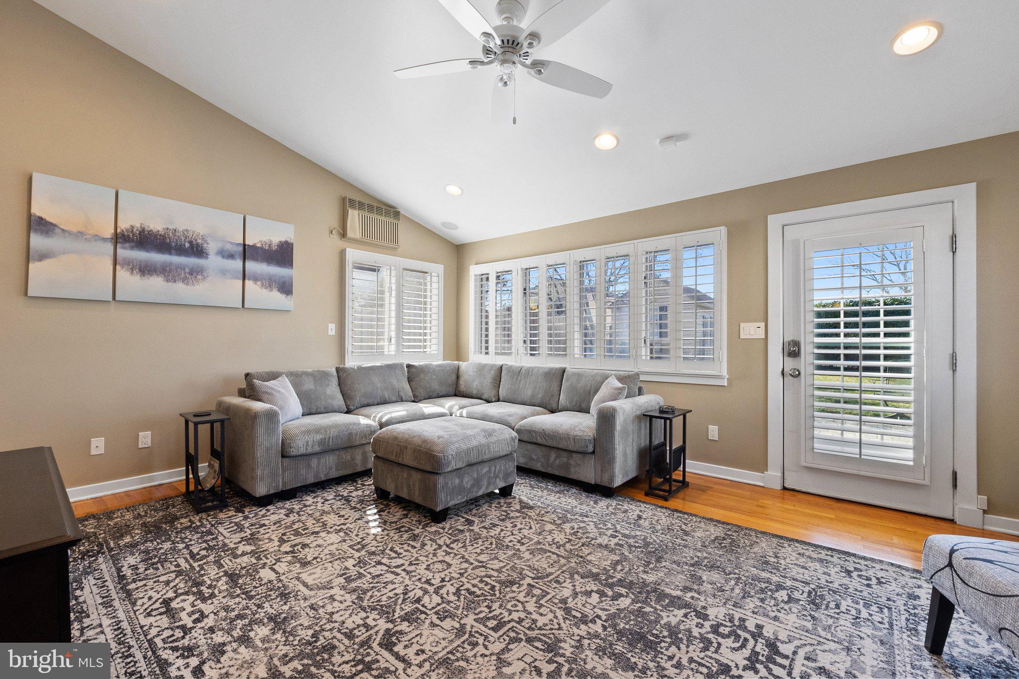 ACADEMY HEIGHTS - Residential