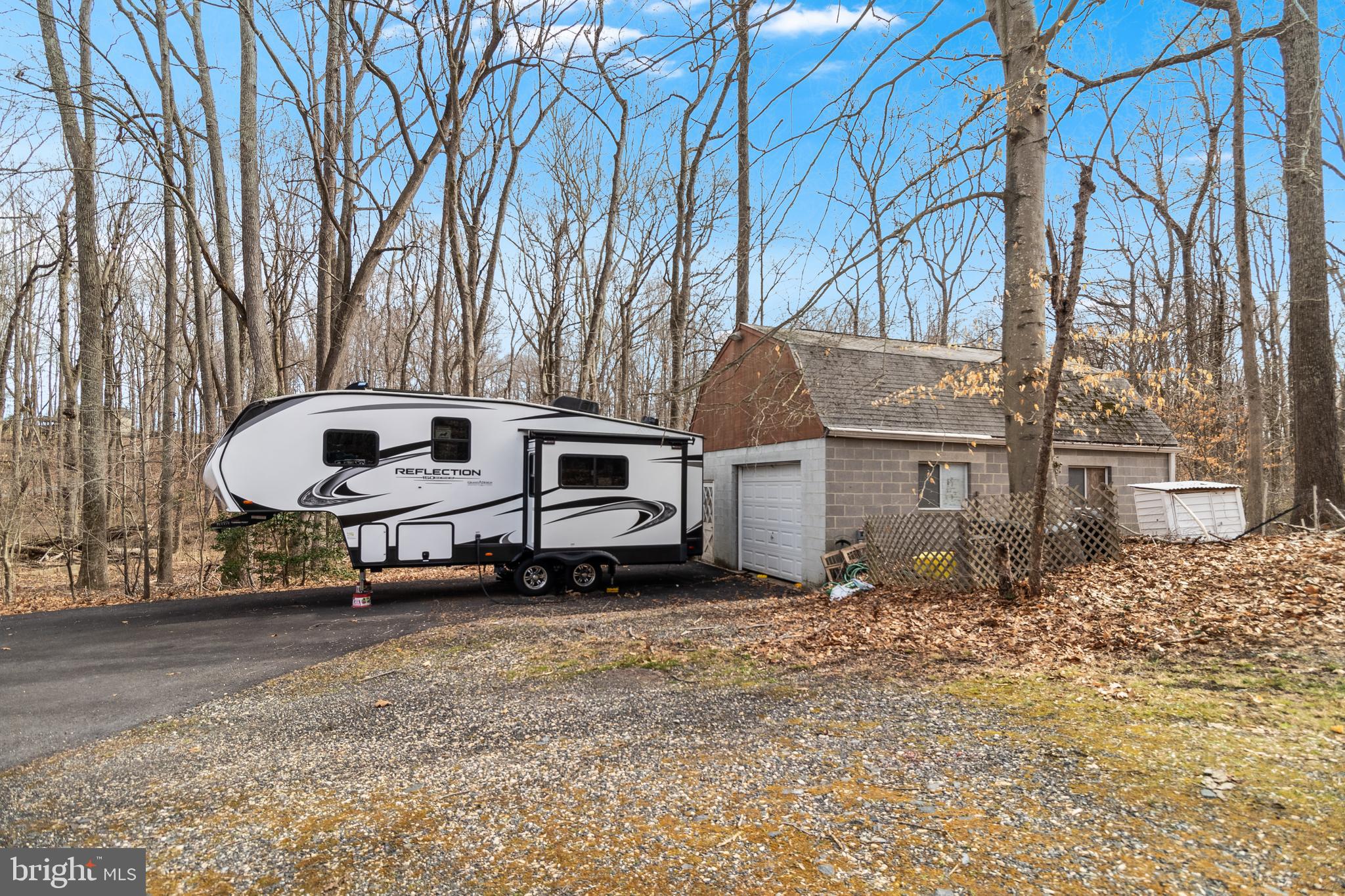 WOODLAND ACRES - Residential