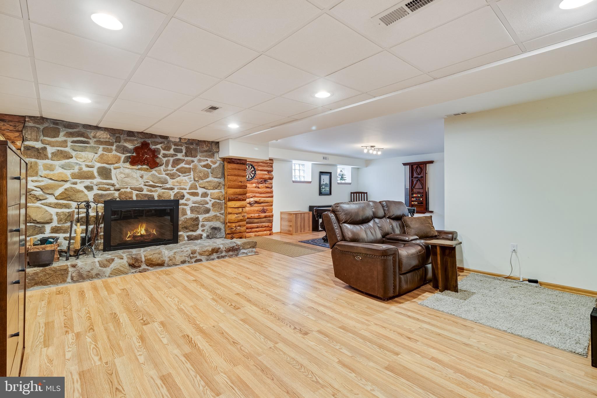 WOODLAND ACRES - Residential