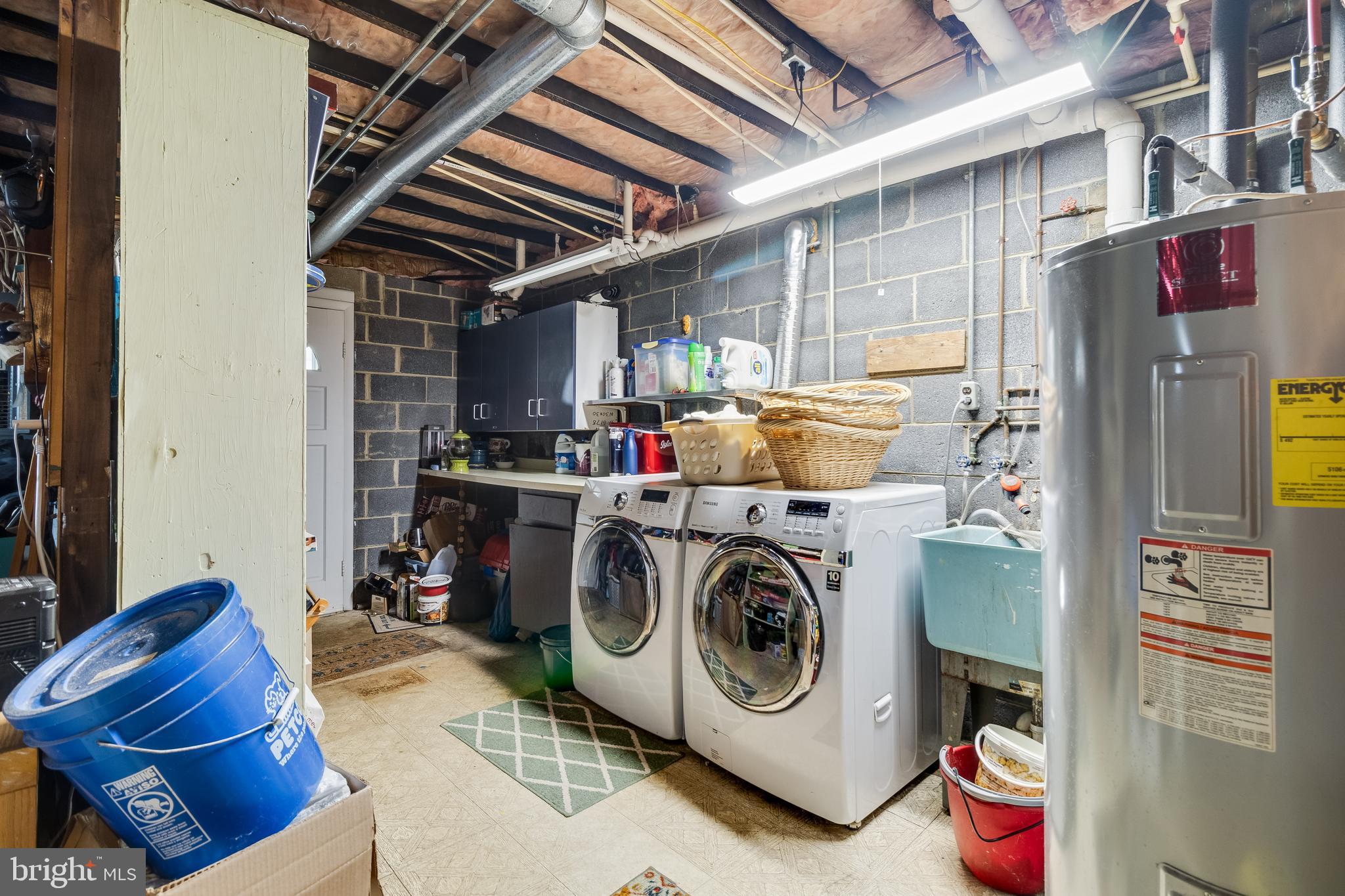 WOODLAND ACRES - Residential