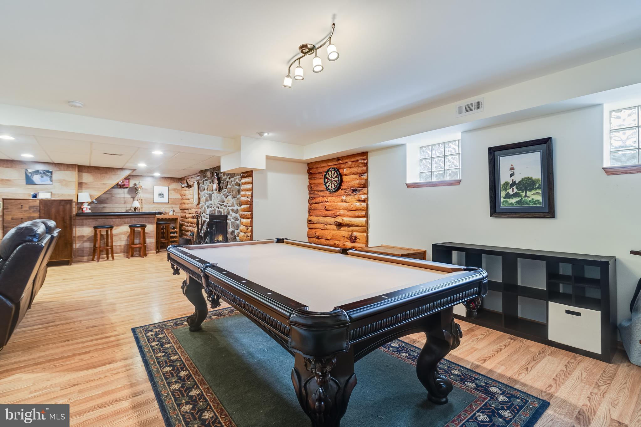 WOODLAND ACRES - Residential