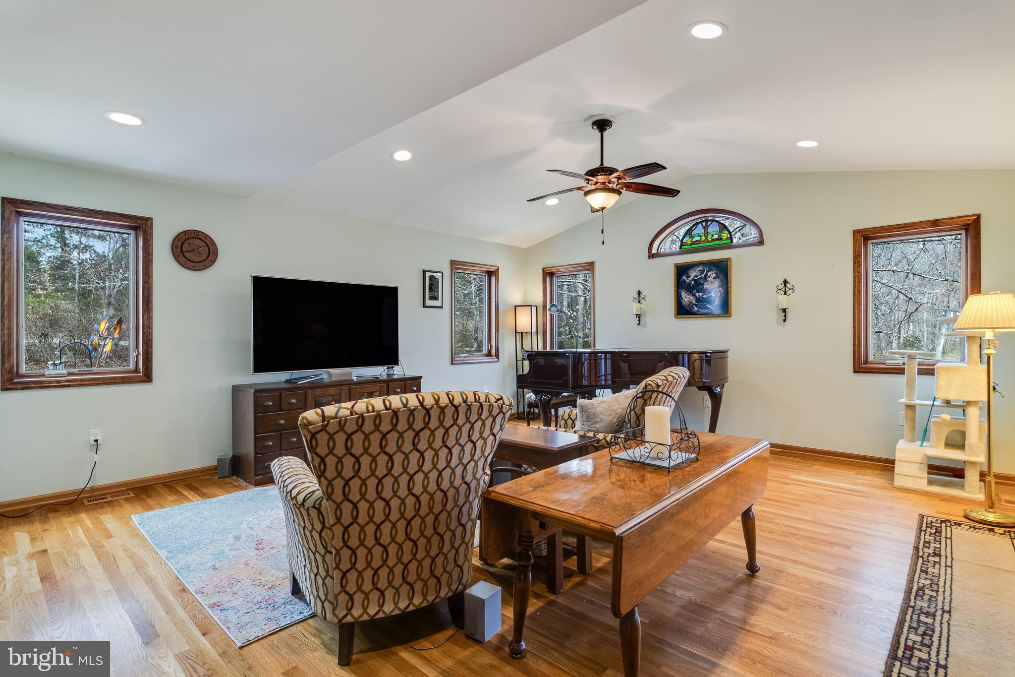 WOODLAND ACRES - Residential