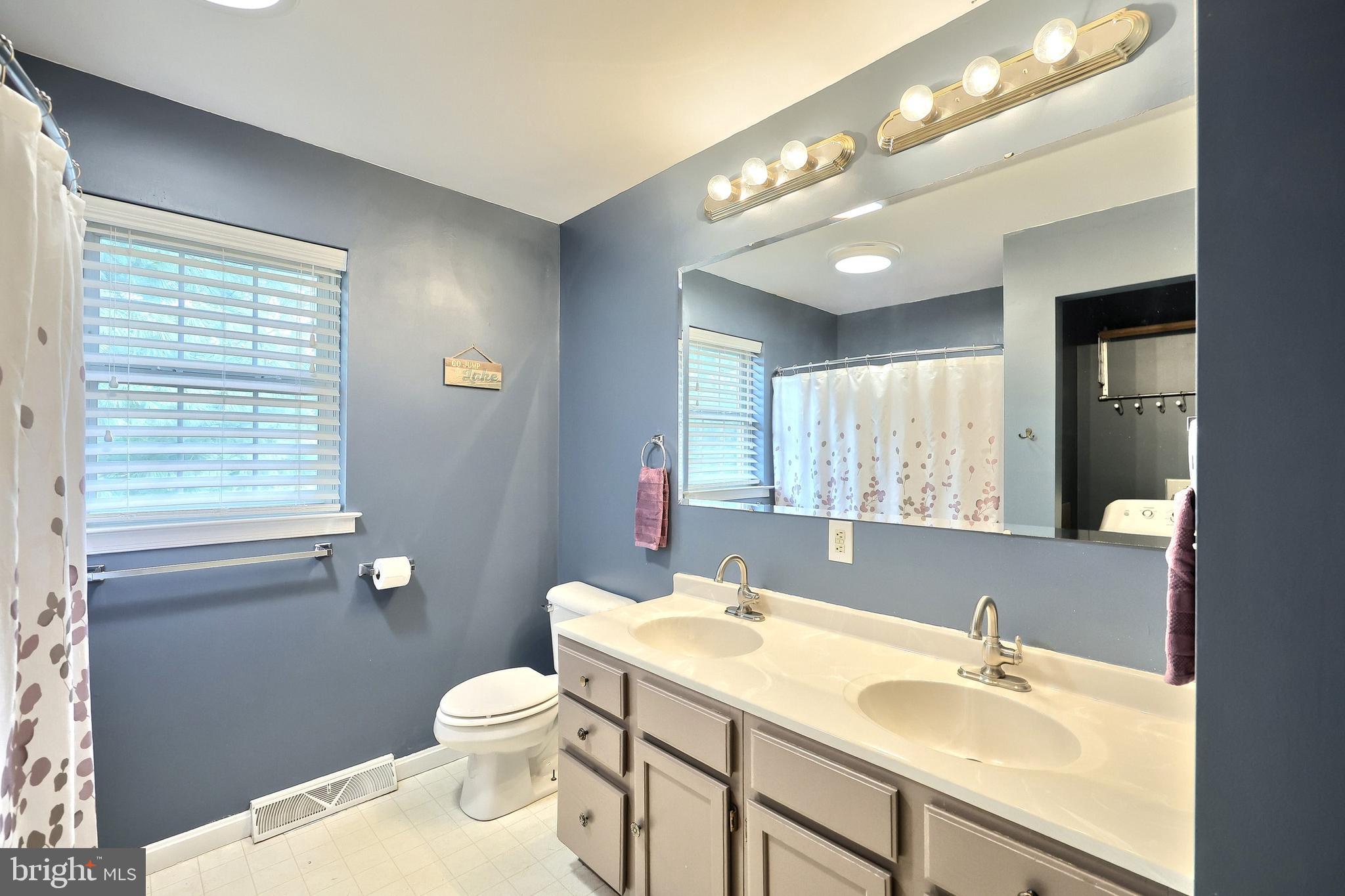 LAKE MEADE - Residential