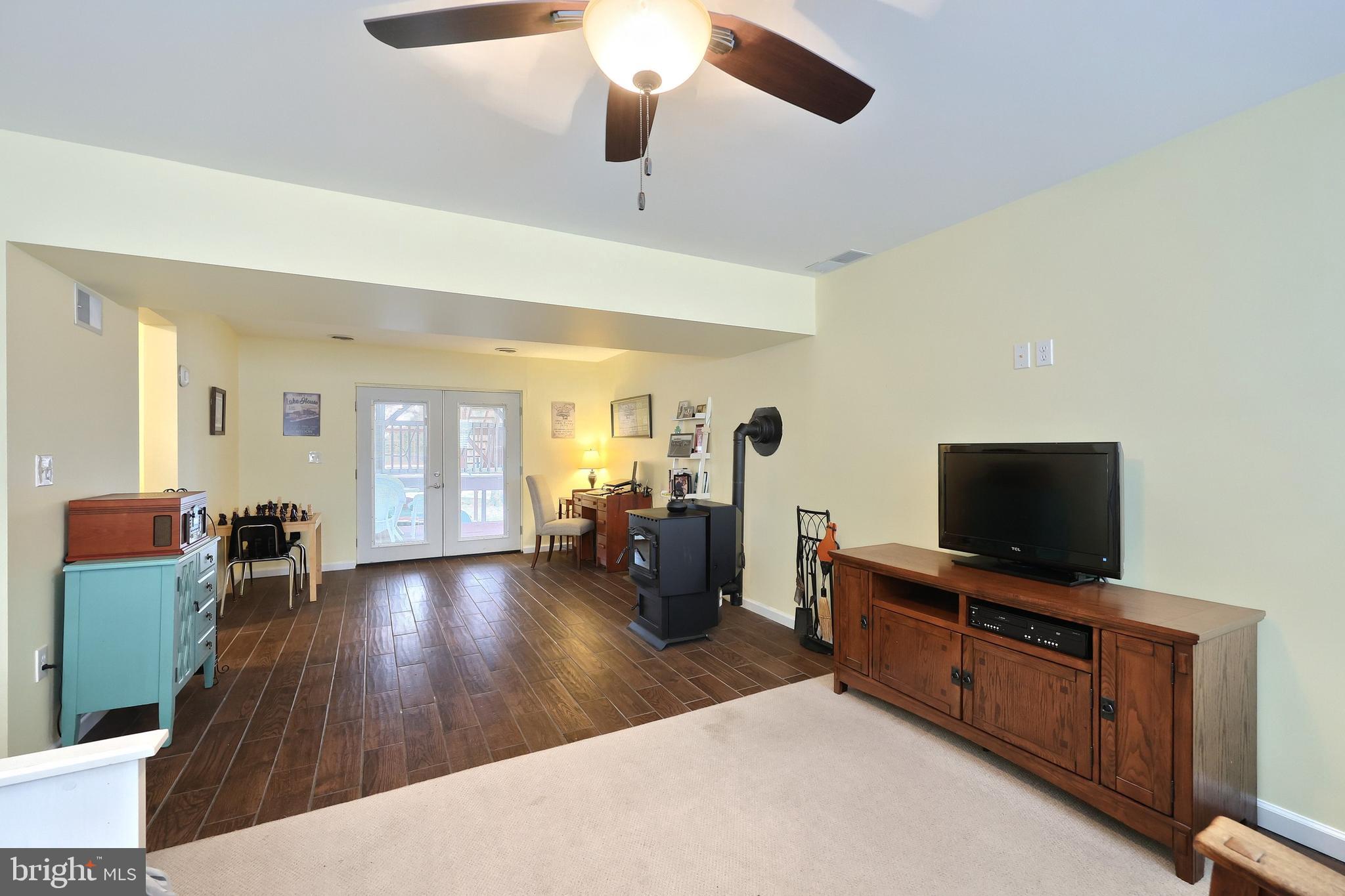 LAKE MEADE - Residential