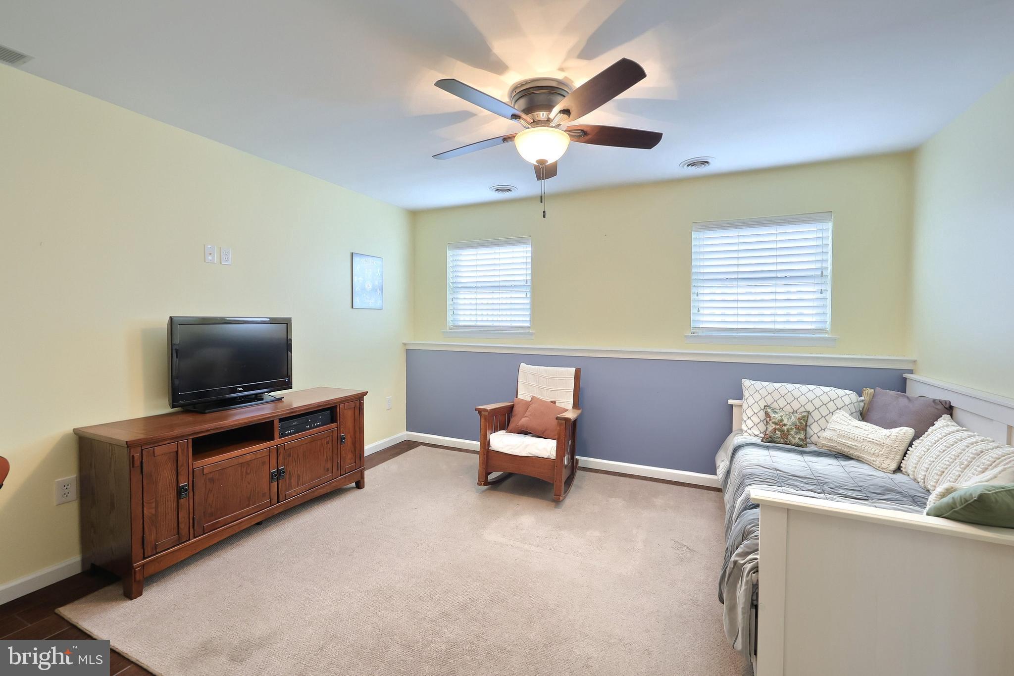 LAKE MEADE - Residential