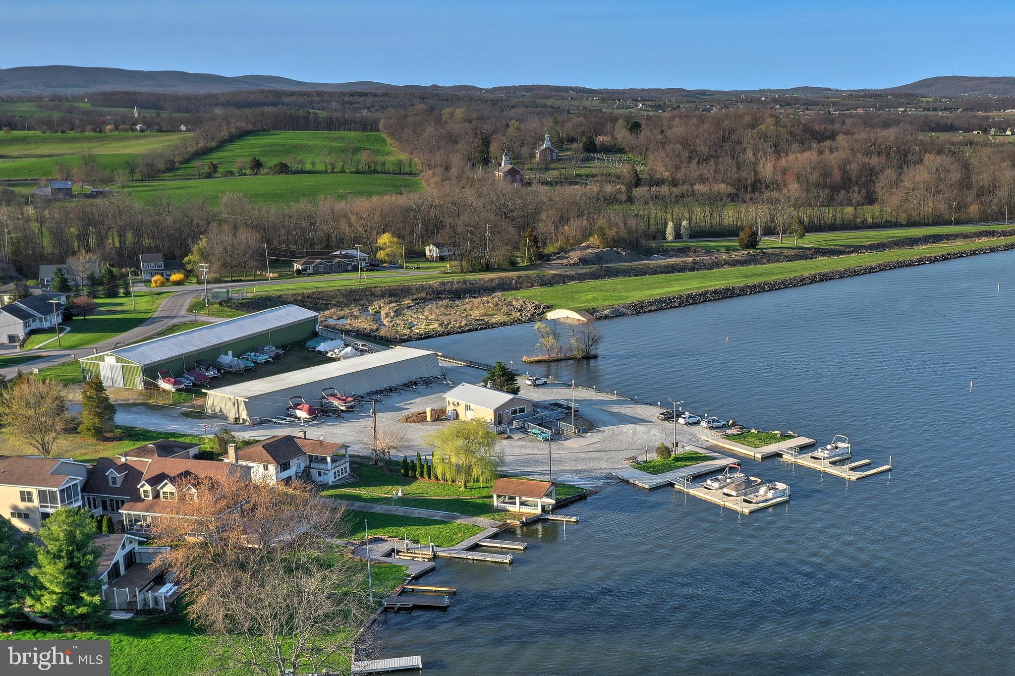 LAKE MEADE - Residential