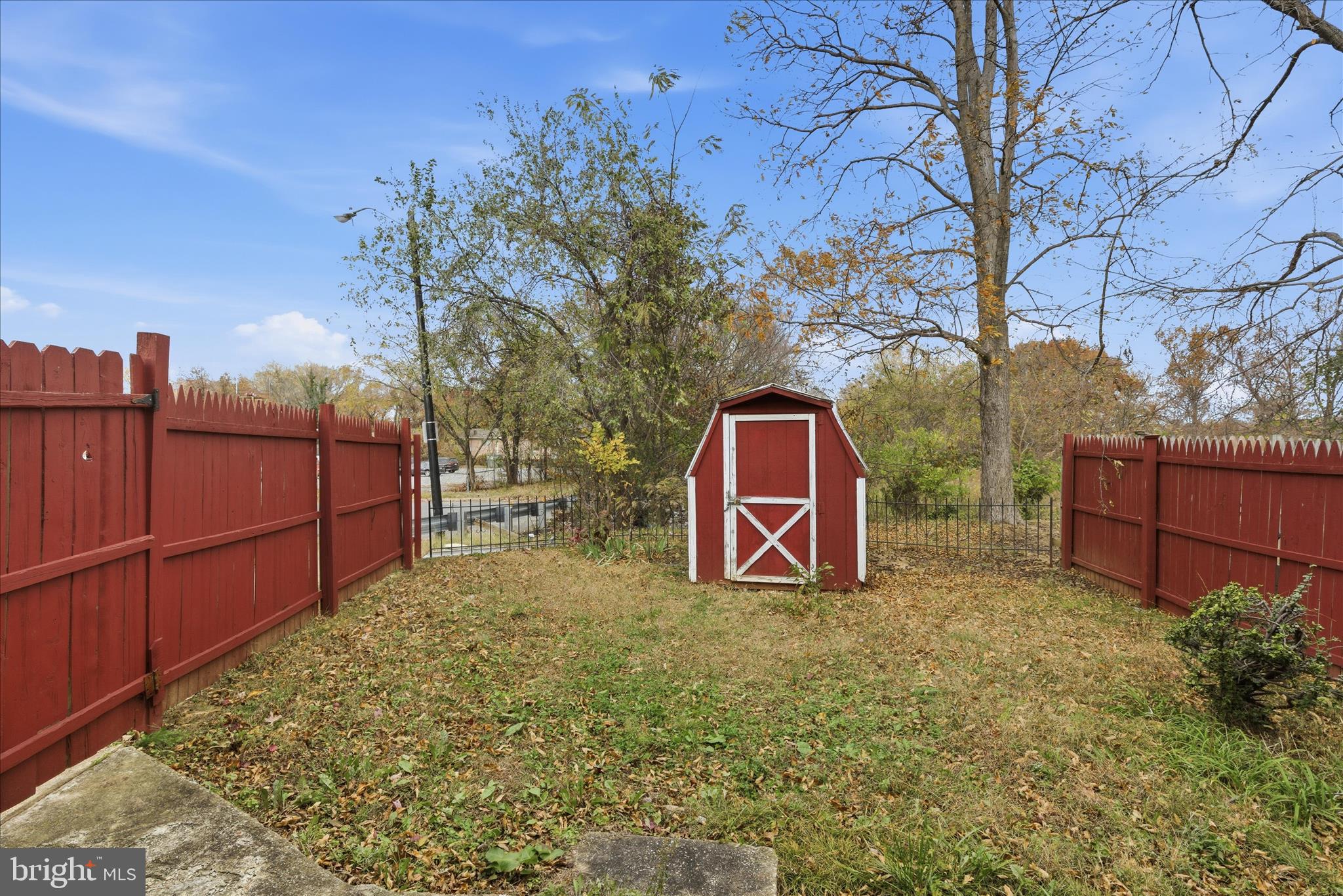 GLASSMANOR - Residential