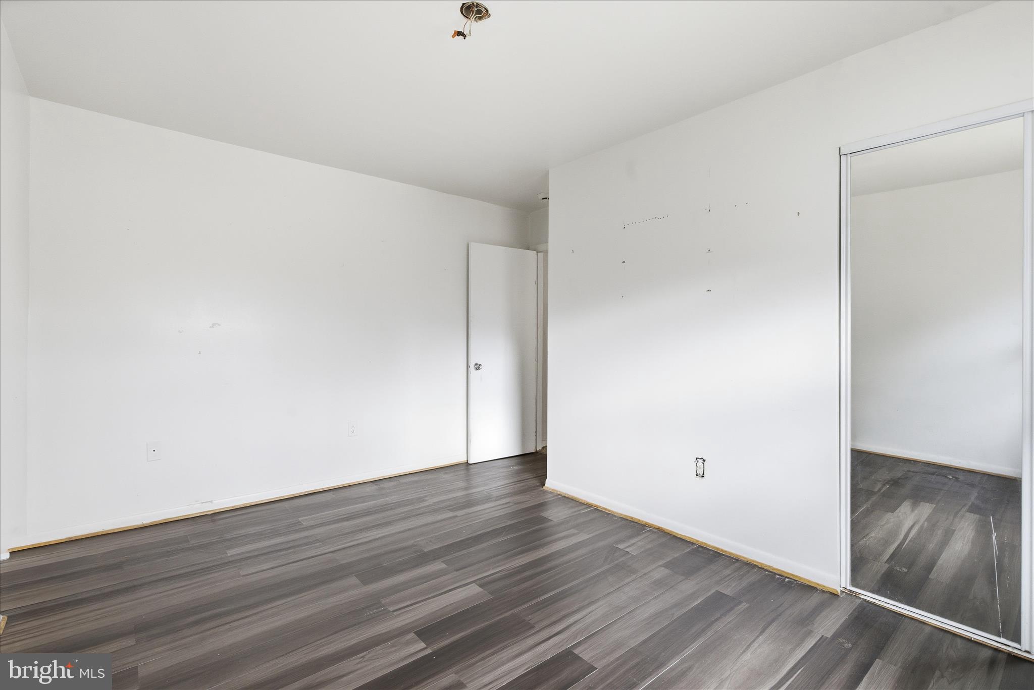 GLASSMANOR - Residential