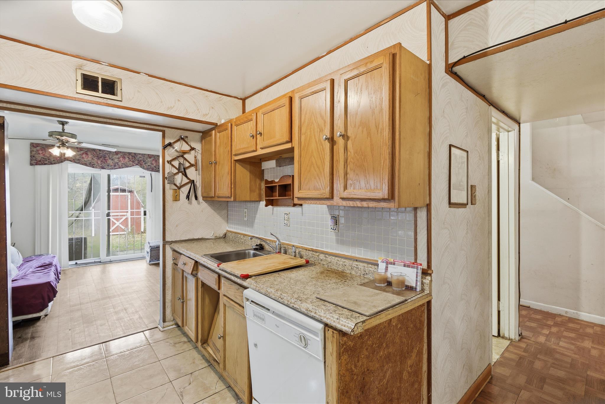 GLASSMANOR - Residential