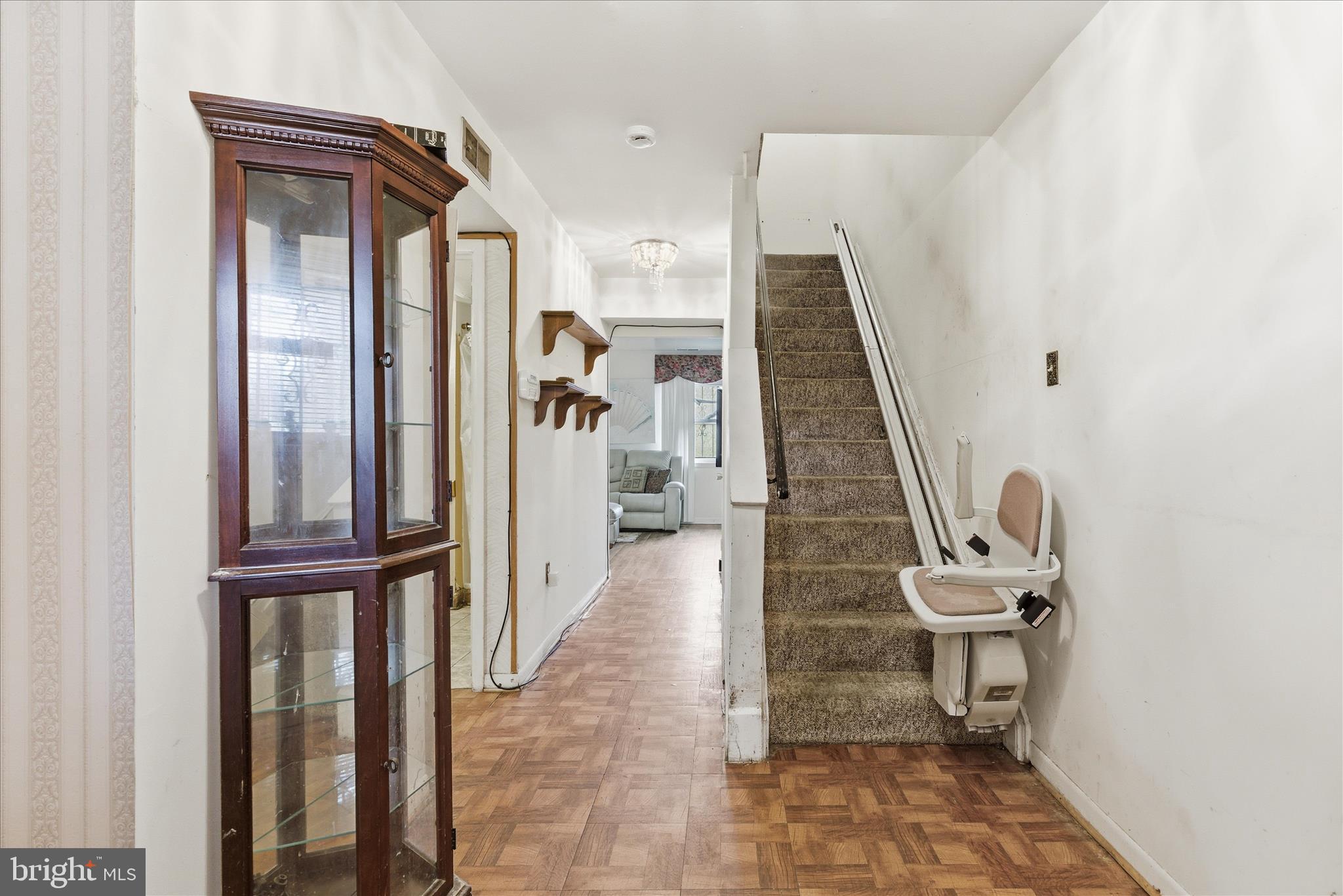 GLASSMANOR - Residential