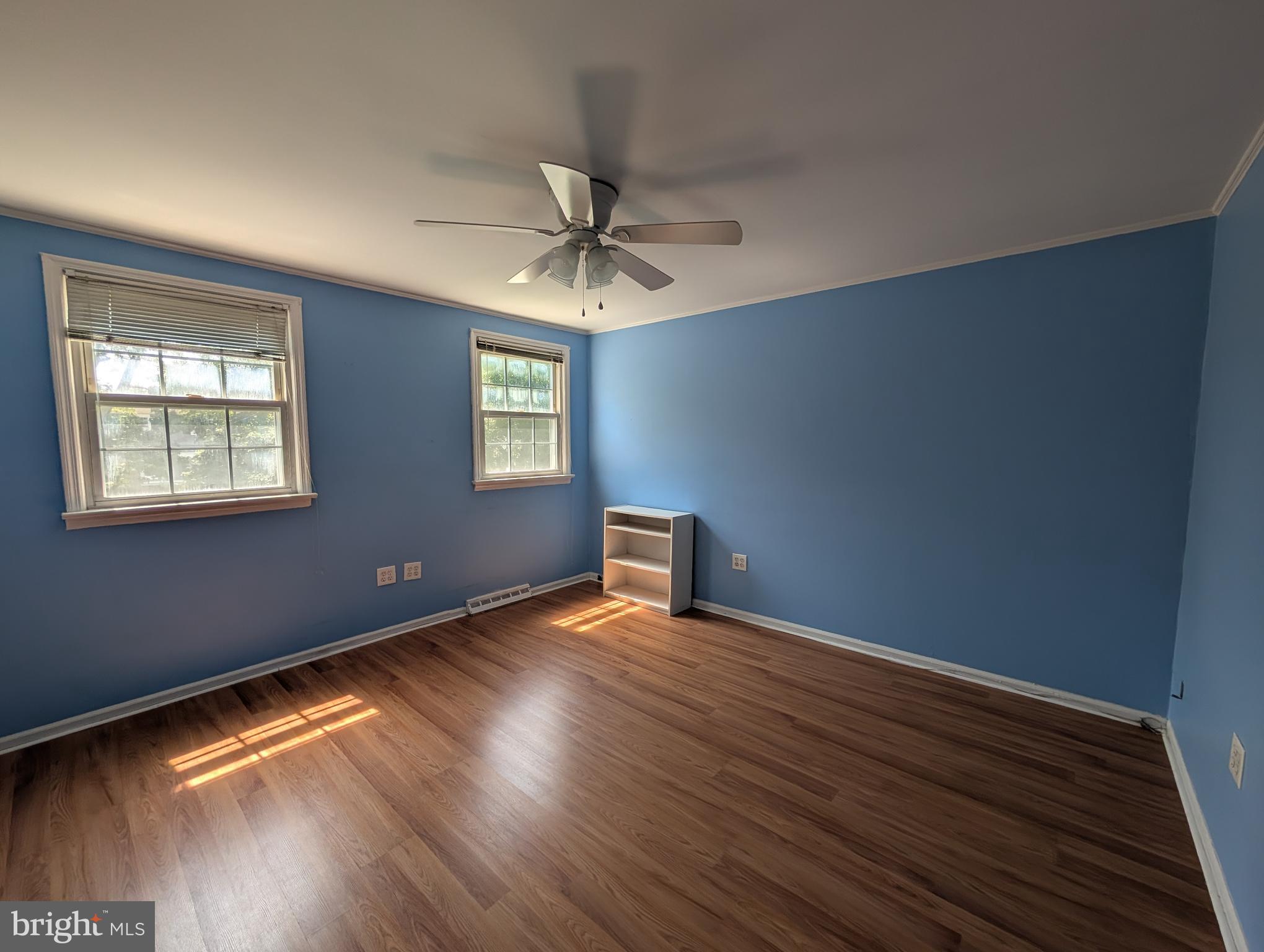 GLEN OAKS - Residential Lease