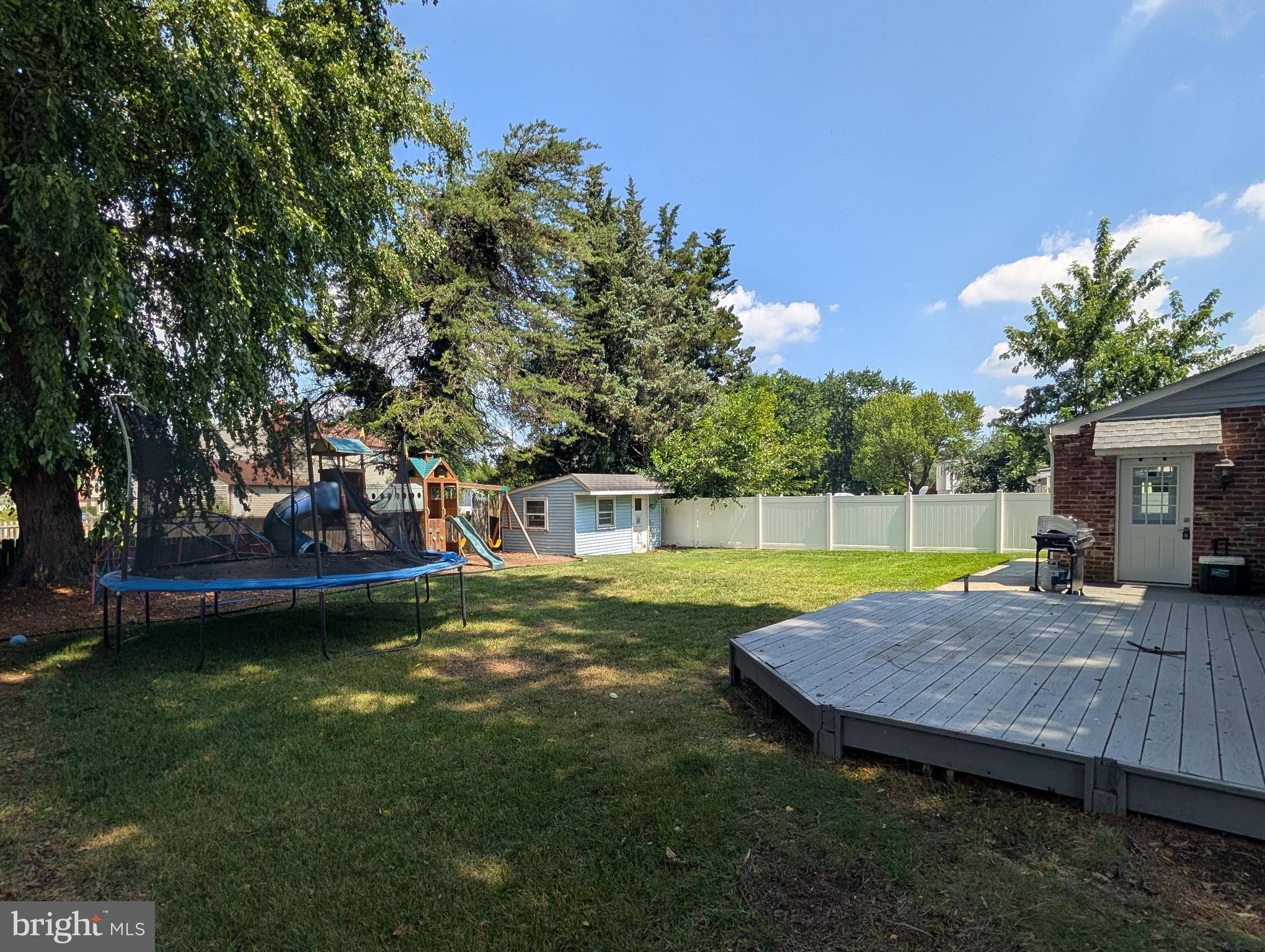 GLEN OAKS - Residential Lease