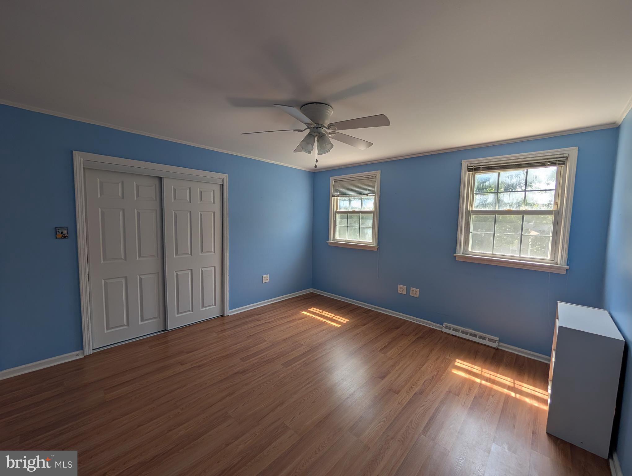 GLEN OAKS - Residential Lease