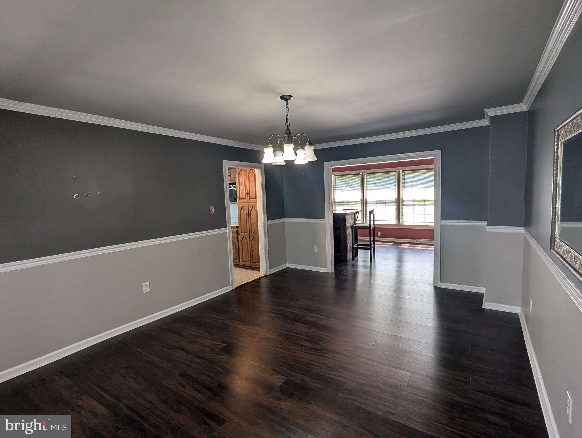 GLEN OAKS - Residential Lease