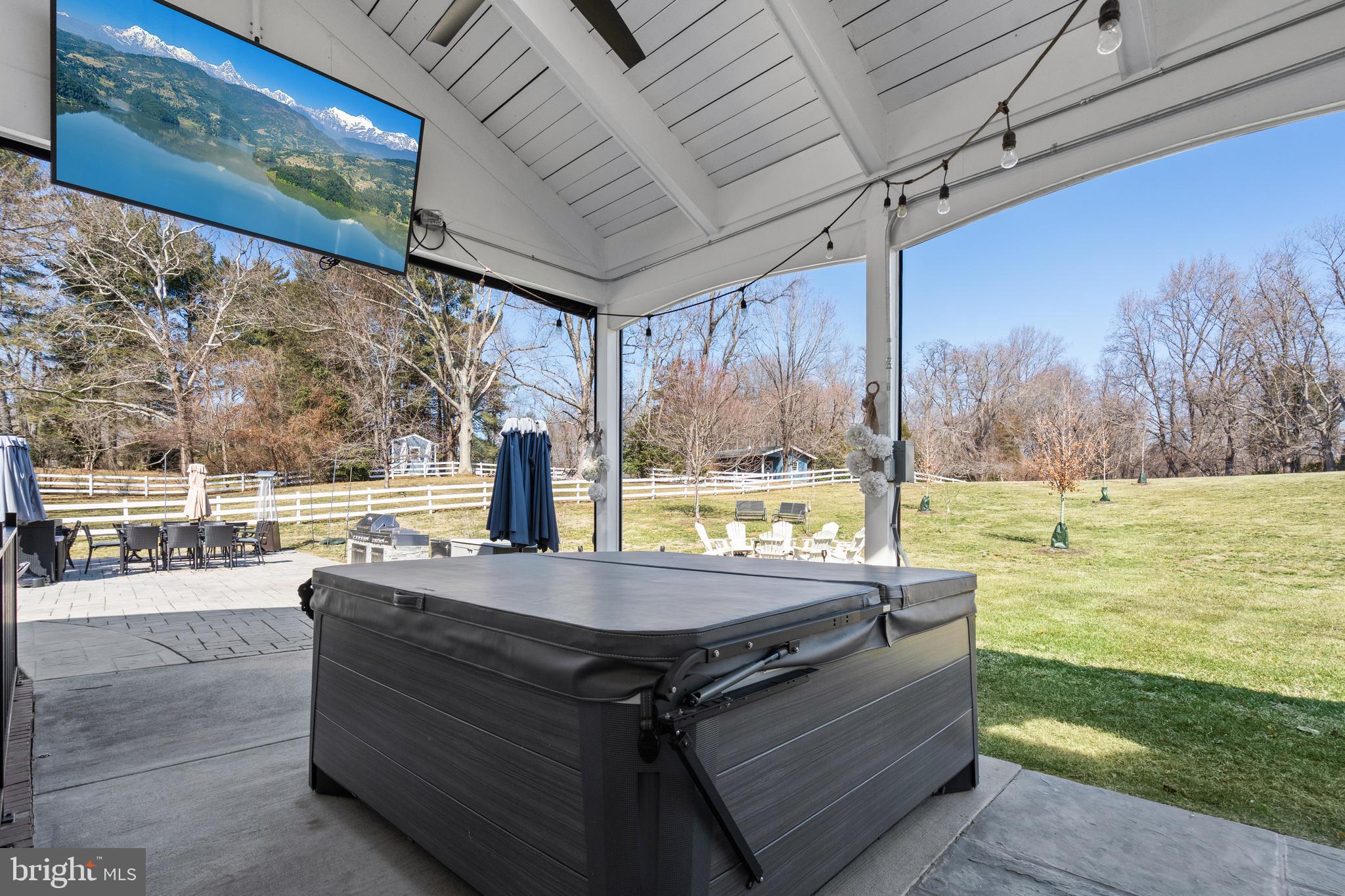 WESTFORD - Residential