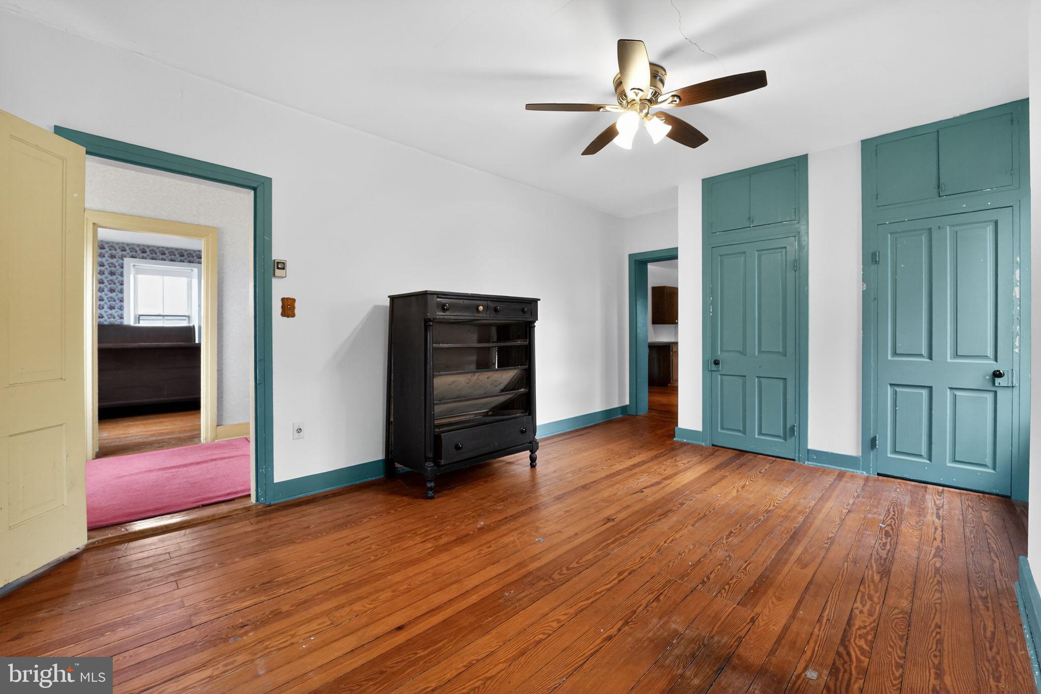 AVONDALE - Residential