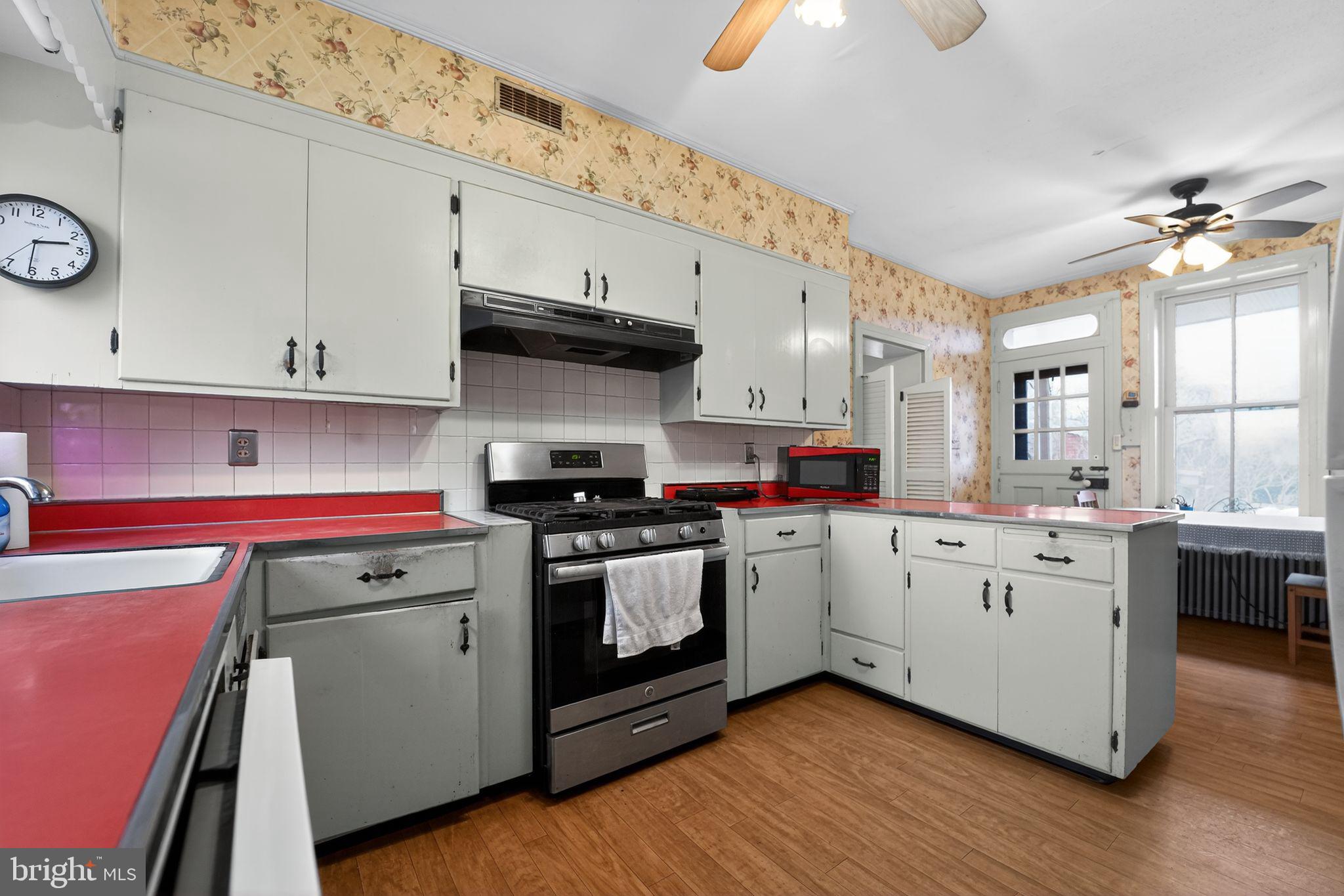 AVONDALE - Residential